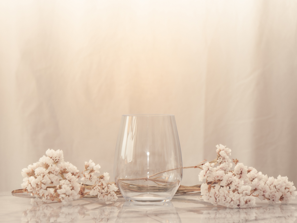 Stemless